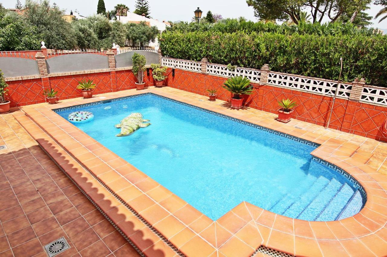 Alhaurín de la Torre Tess Villa Smile מראה חיצוני תמונה
